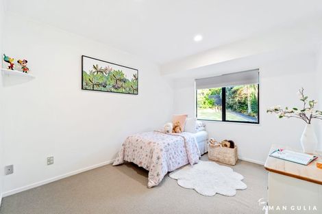 Photo of property in 6a Savoy Road, Glen Eden, Auckland, 0602