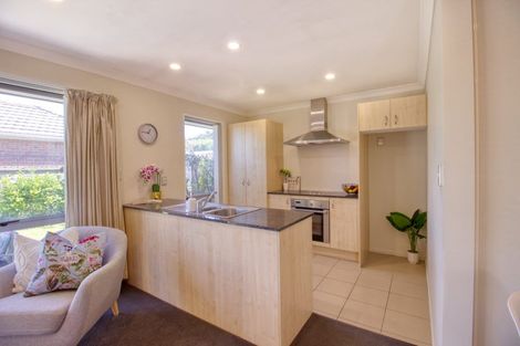 Photo of property in 2/335 Main South Road, Hornby, Christchurch, 8042