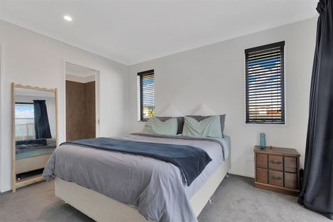 Photo of property in 10 Hapua Lane, Pegasus, 7612