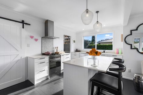 Photo of property in 3 Milton Road, Otumoetai, Tauranga, 3110