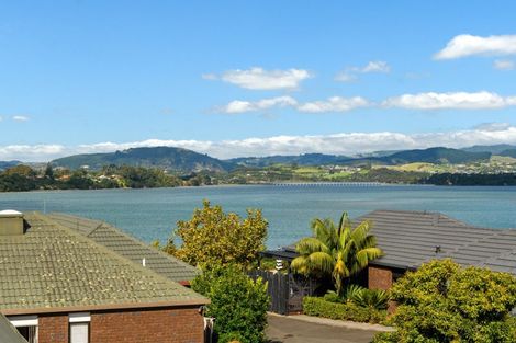 Photo of property in 204a Devonport Road, Tauranga, 3110