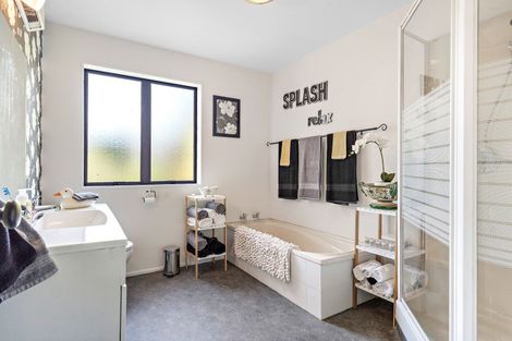 Photo of property in 76a West Street, Greytown, 5712