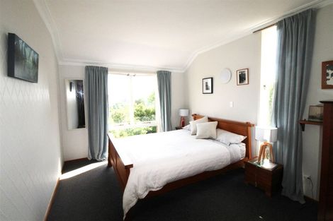 Photo of property in 16 Solway Street, Holmes Hill, Oamaru, 9401