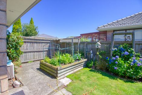 Photo of property in 2/335 Main South Road, Hornby, Christchurch, 8042