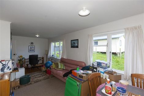 Photo of property in 141a-d Bedford Street, Cannons Creek, Porirua, 5024