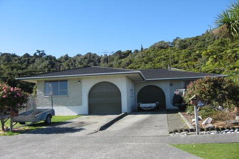 Photo of property in 23a Loris Place, Karoro, Greymouth, 7805