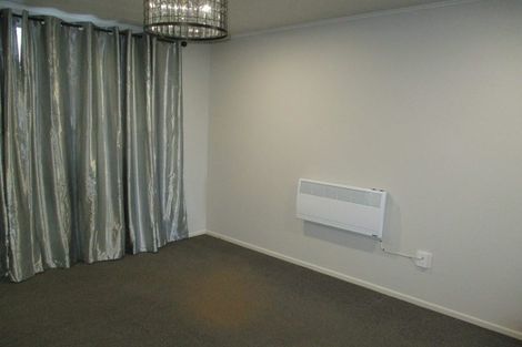 Photo of property in 32b Hartford Crescent, Totara Park, Upper Hutt, 5018