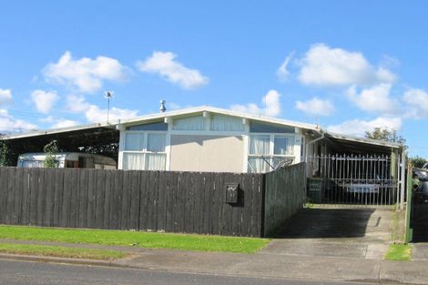 Photo of property in 42 Othello Drive, Clover Park, Auckland, 2023