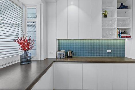 Photo of property in 1 Bangor Street, Point Chevalier, Auckland, 1022