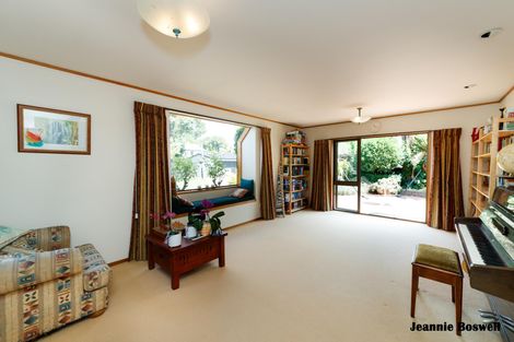Photo of property in 8 Caccia Birch Lane, Hokowhitu, Palmerston North, 4410