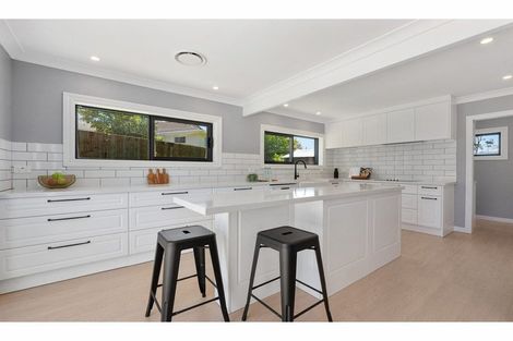 Photo of property in 1 Celina Place, Browns Bay, Auckland, 0630