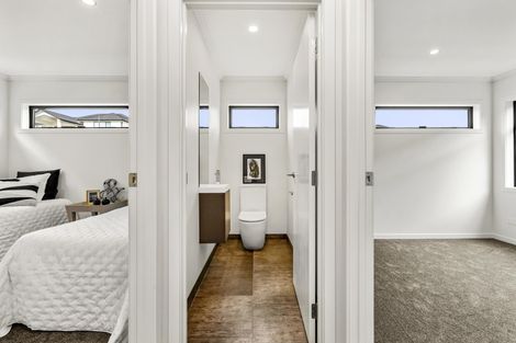 Photo of property in 127 Te Huia Drive, Flagstaff, Hamilton, 3210