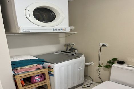 Photo of property in 48 Moana Road, Kelburn, Wellington, 6012