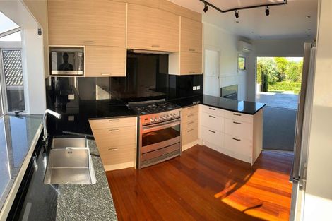 Photo of property in 549 Great South Road, Rosehill, Papakura, 2113