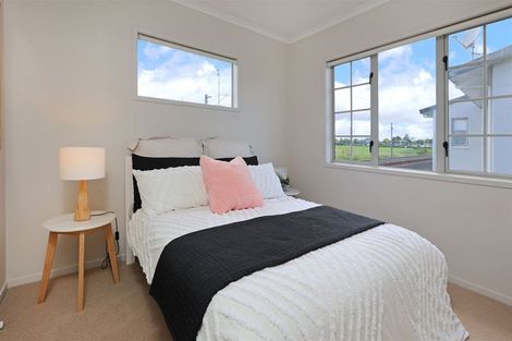 Photo of property in 36 Mulvaney Crescent, Henderson, Auckland, 0612