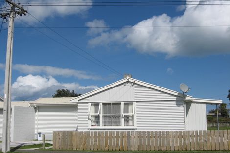 Photo of property in 26 Titoki Street, Castlecliff, Whanganui, 4501