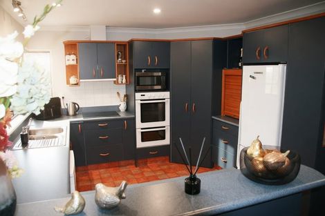 Photo of property in 1758 Mountain Road, Inglewood, 4386