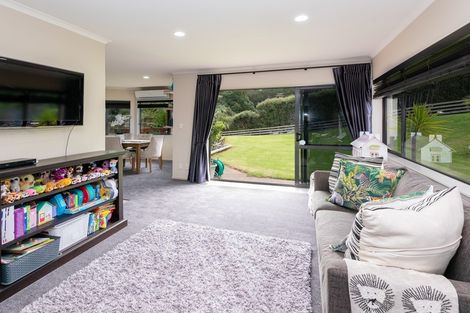 Photo of property in 136 Polo Prince Drive, Alfriston, Auckland, 2105