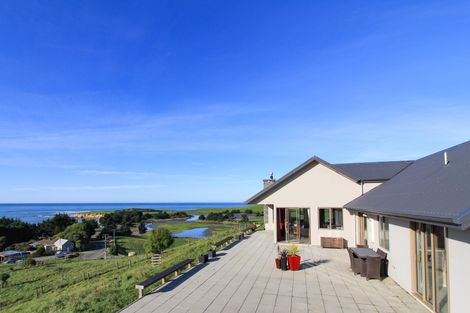 Photo of property in 1069 Waianakarua Road, Herbert, Oamaru, 9495