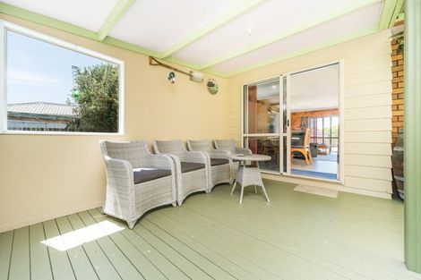 Photo of property in 12a Carthew Street, Feilding, 4702