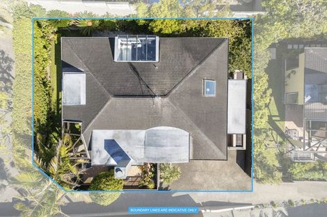 Photo of property in 2/2 The Esplanade, Campbells Bay, Auckland, 0630