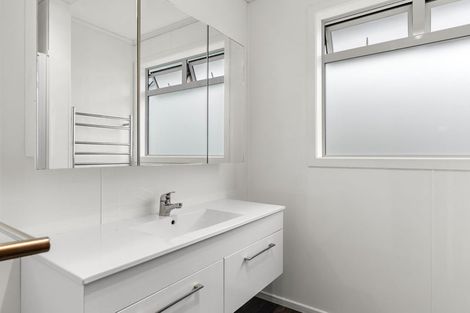 Photo of property in 2 Penny Lane, Lower Vogeltown, New Plymouth, 4310