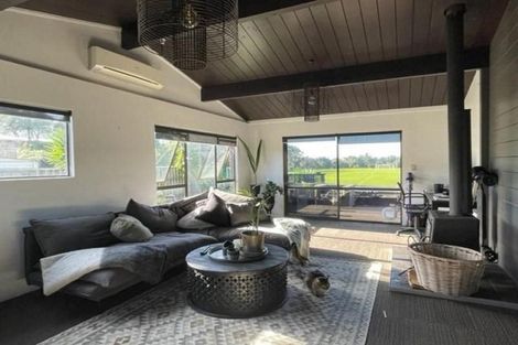 Photo of property in 33a Fitzroy Road, Fitzroy, New Plymouth, 4312