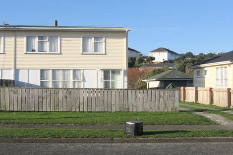 Photo of property in 23a Kapiti Crescent, Titahi Bay, Porirua, 5022