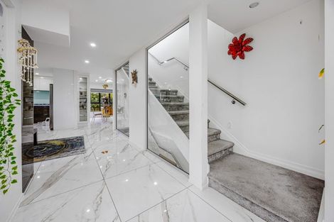 Photo of property in 276a Sturges Road, Henderson, Auckland, 0612