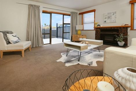 Photo of property in 216a Sturges Road, Henderson, Auckland, 0612