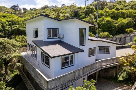 Photo of property in 51b Maungaraki Road, Korokoro, Lower Hutt, 5012