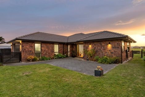 Photo of property in 21 Nicole Place, Papamoa Beach, Papamoa, 3118