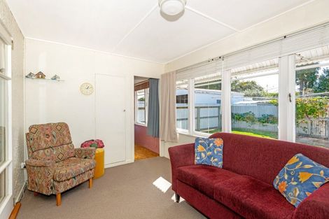 Photo of property in 9 Tolerton Avenue, Elgin, Gisborne, 4010