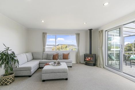 Photo of property in 25 Laurel Grove, Maungaraki, Lower Hutt, 5010