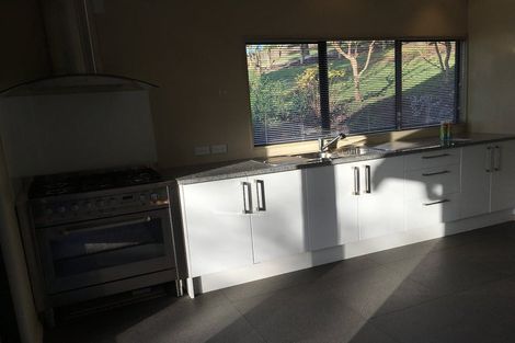 Photo of property in 206 Broomfields Road, Whitford, Howick, 2571