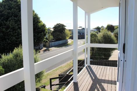 Photo of property in 108 Tamatea Road, Taupo, 3330