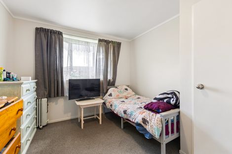 Photo of property in 2/77 Redcrest Avenue, Red Hill, Papakura, 2110