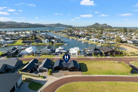 Photo of property in 6 Ian Hopper Way, Pauanui, 3579