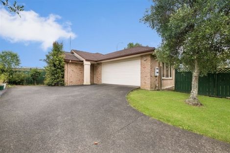 Photo of property in 114 Riverton Drive, Randwick Park, Auckland, 2105