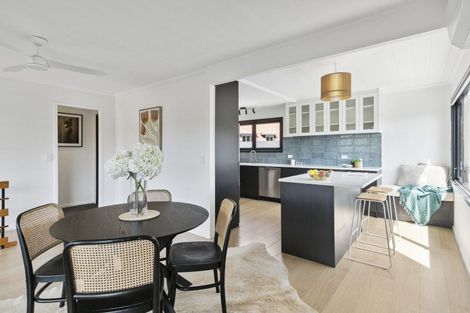 Photo of property in 12 Ramsey Place, Karori, Wellington, 6012