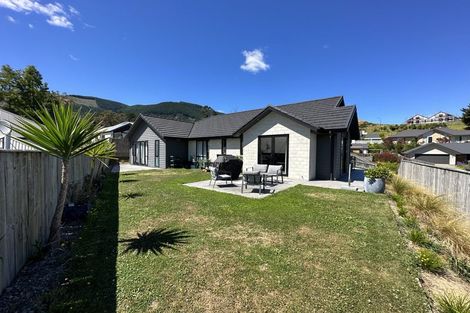 Photo of property in 11 Greenfield Lane, Stoke, Nelson, 7011