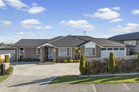 Photo of property in 15 Castleton Way, Flagstaff, Hamilton, 3210