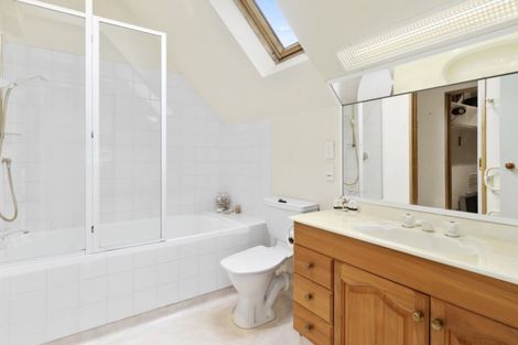 Photo of property in 134 Muritai Road, Eastbourne, Lower Hutt, 5013