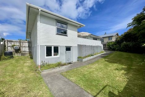 Photo of property in 57 Paynters Avenue, Strandon, New Plymouth, 4312