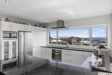 Photo of property in 26 Ernest Kemp Rise, Wharewaka, Taupo, 3330