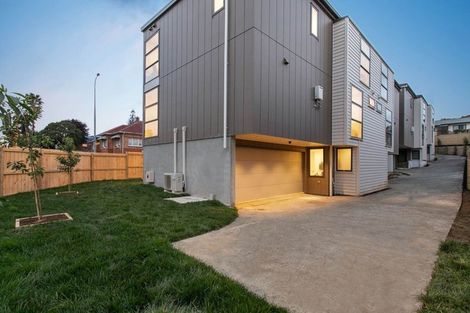 Photo of property in 1/90 Hillsborough Road, Hillsborough, Auckland, 1042