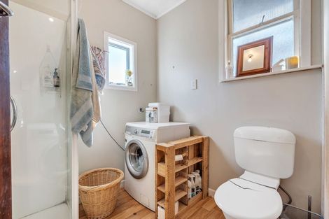 Photo of property in 19 Maraetai Place, Port Waikato, Tuakau, 2695