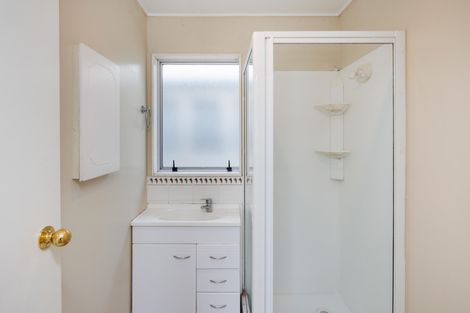 Photo of property in 15 Leander Place, Milson, Palmerston North, 4414