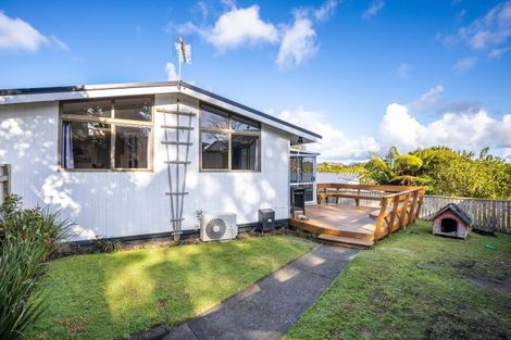 Photo of property in 21 Cumberland Street, Merrilands, New Plymouth, 4312
