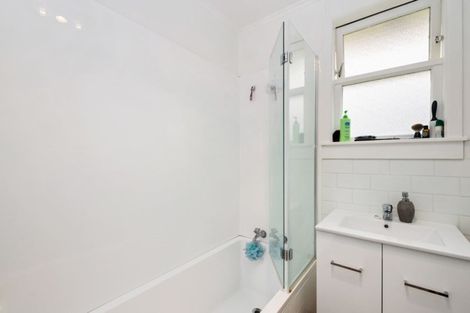 Photo of property in 42 Puriri Crescent, Hillcrest, Rotorua, 3015